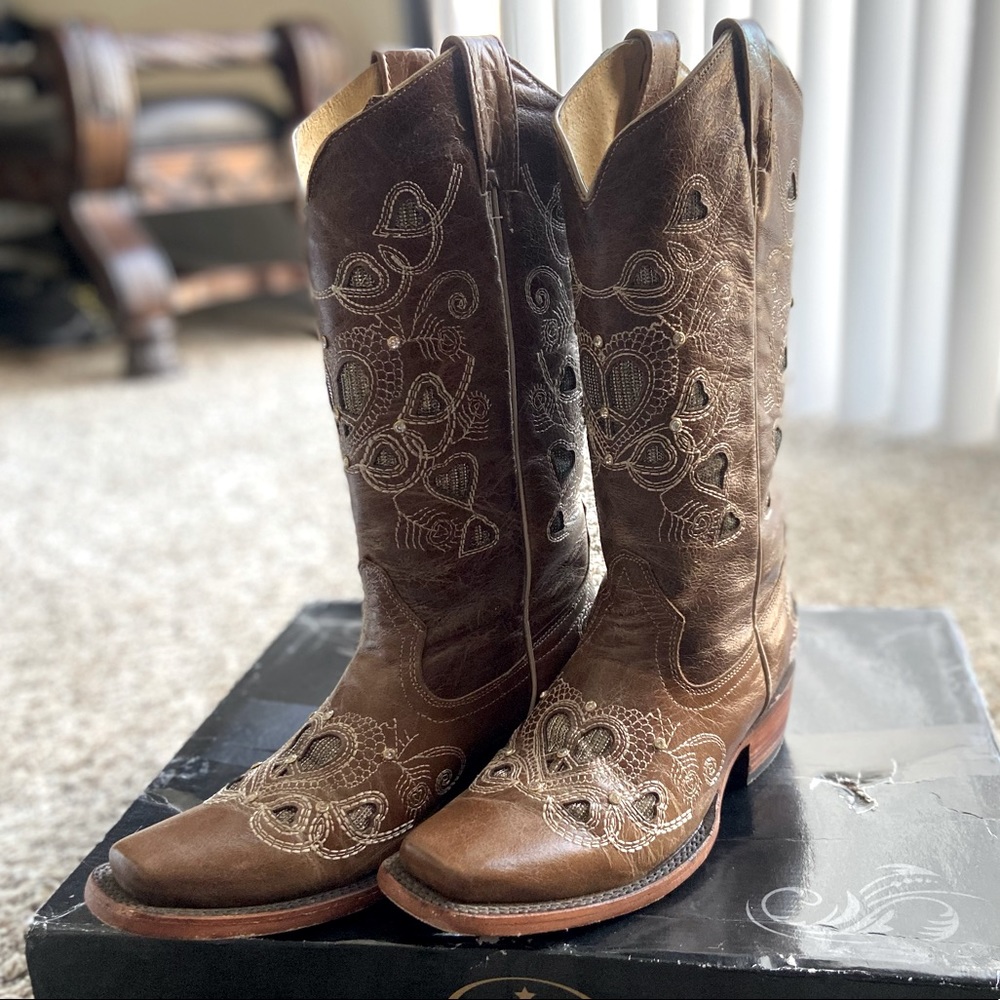 Woman’s size 8.5 seven star Cowboy boots super cute!